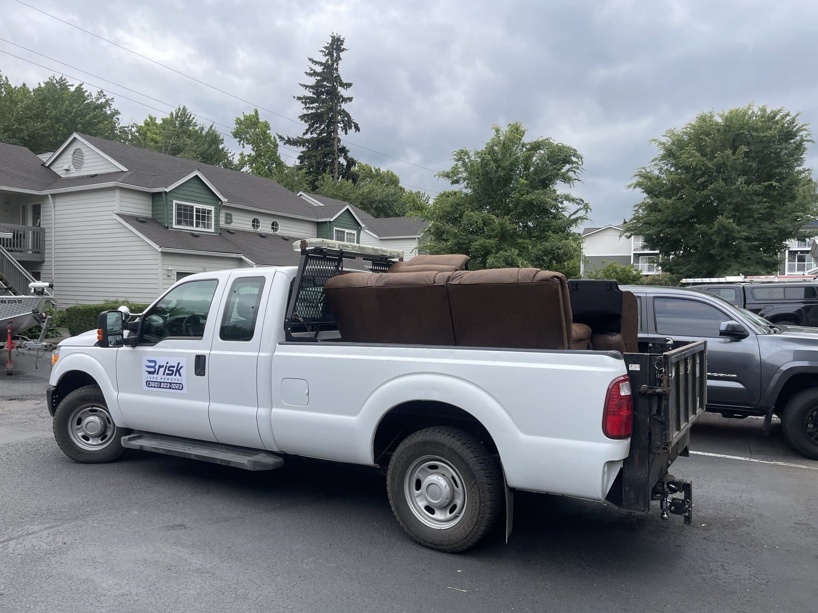 A real appliance & furniture removal job in the Portland–Vancouver metro by Brisk Junk Removal
